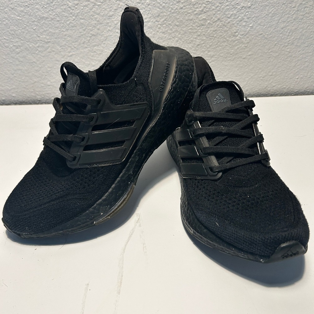 Adidas Ultraboost 21 Triple Black Running Shoes Mens 6.5 Women 7.5 S23810